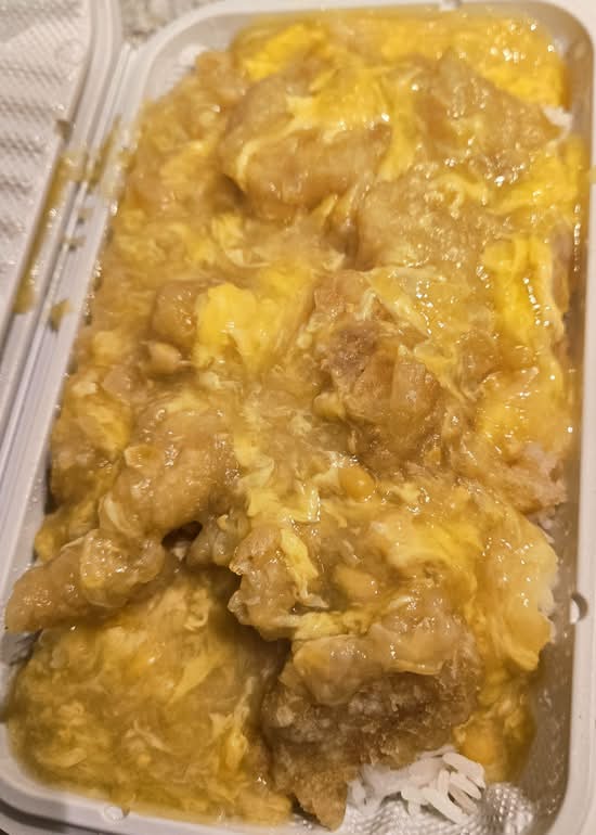 Fish Fillet with Corn Sauce on Rice 粟米斑塊飯